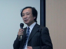 小説家の鳴海風氏