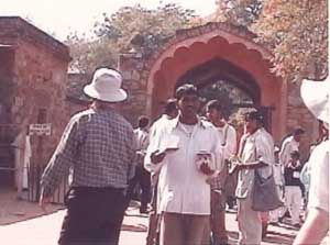 �݂₰����