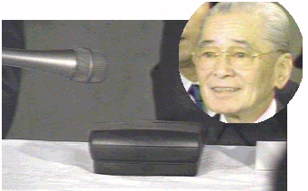 �e�[�v���R�[�_�Ȃ̂����A�Ȃ�Ƃ��s�C���ȍ������B